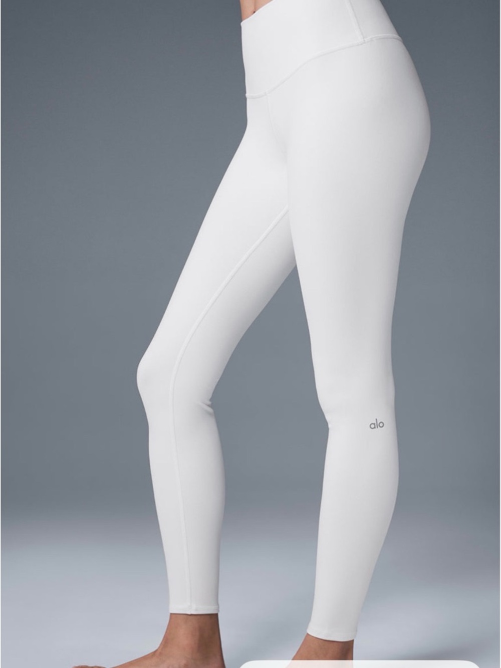 High-Waist Airbrush Legging - White
Size Xs